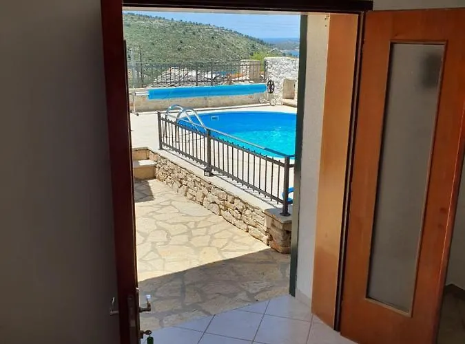 Kuca Za Odmor Βίλα Rogoznica (Sibenik-Knin)